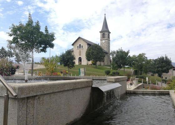 Cabinet Dentaire du Revard face à l'Eglise de Mouxy